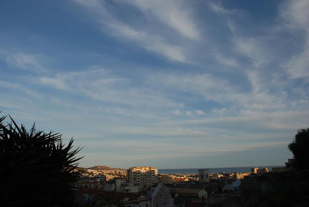 Appartamento Il Lilla Cagliari Bagian luar foto